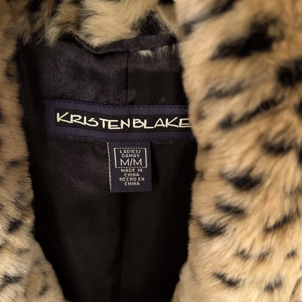 Kristen Blake Animal Print Faux Fur Vest - Picture 3 of 8